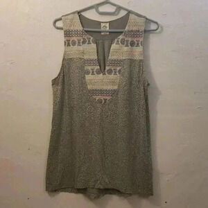 TINY sleeveless top  with  embroidered‎ details
